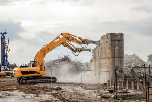 Silo Demolition in Mechanicsburg